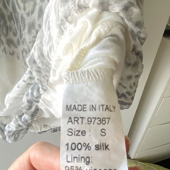 VIOLA BORGHI NWT 100% Silk Sheer Blouse Women's Small Ethereal Fairy Romantic - Picture 9 of 9